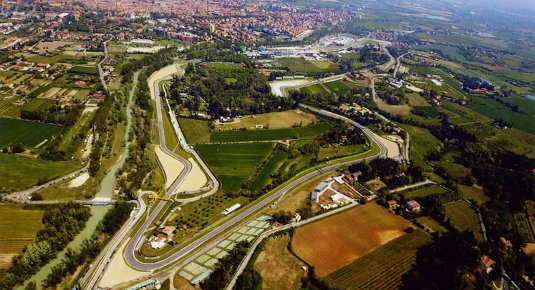 guidare porsche in pista imola