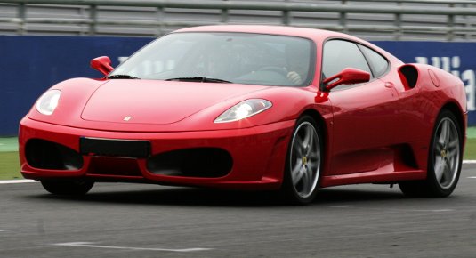 regalare guida ferrari imola