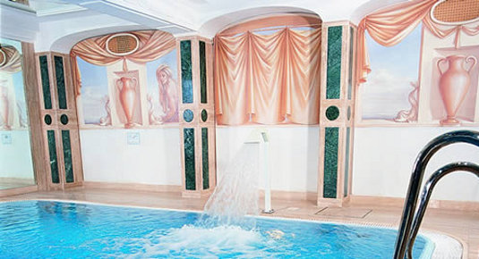 piscina-interna-marche