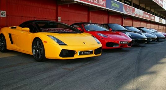 regalo guida ferrari