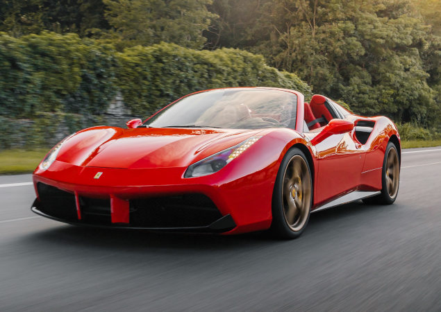 Guida una Ferrari 488 GTB in pista