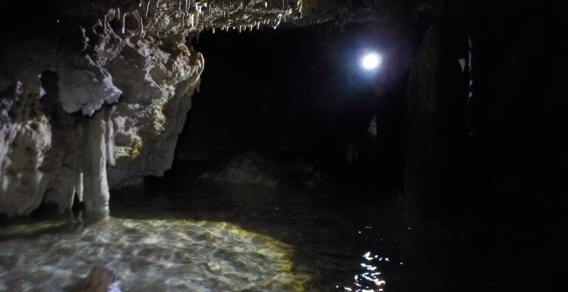 Canyoning grotta Punta degli Stretti