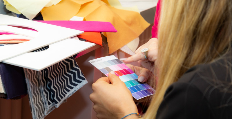 Consulenza di armocromia a Milano per scoprire la tua palette di colori