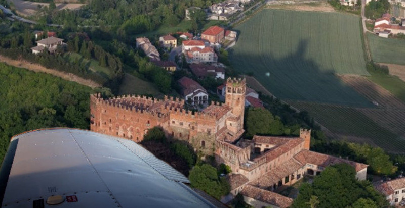 Esperienza di volo in aeroplano Piemonte