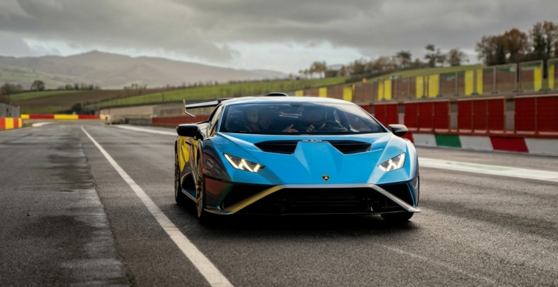 Esperienza di guida sportiva in pista con Lamborghini Sto