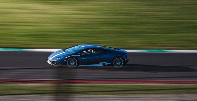 Emozione in pista Tazio Nuvolari con Lamborghini 