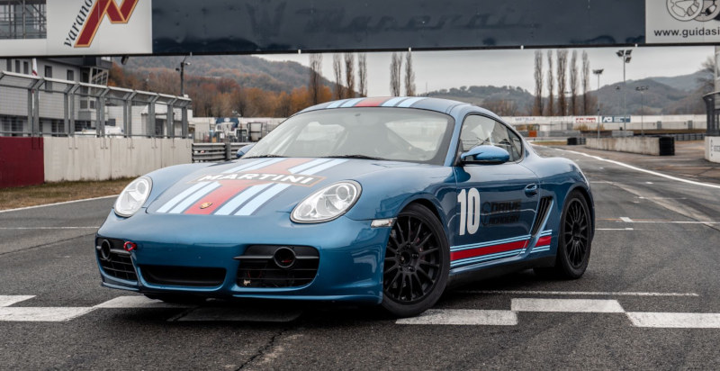 Test drive esclusivo di una Porsche sul circuito di Moncalieri, Torino