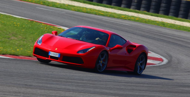 Ferrari in pista Sarno