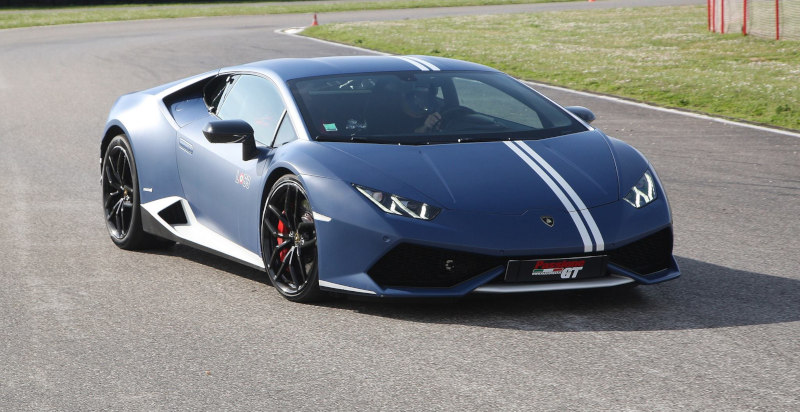 Esperienza di guida: copilota su Lamborghini Huracan Avio in pista
