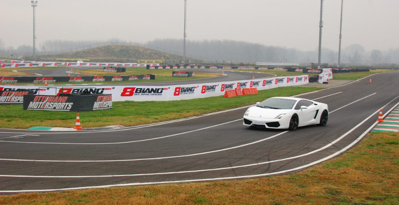 Guidare una Lamborghini in pista Jesolo Veneto