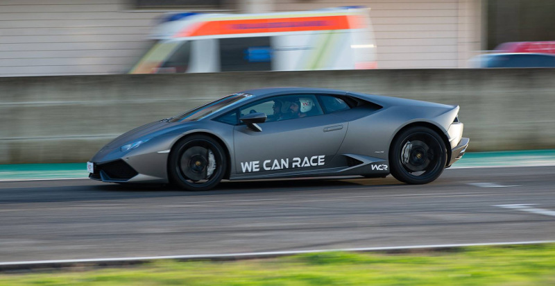 Guidare una Lamborghini in pista Sicilia Valle dei Templi