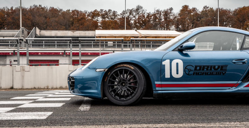 Esperienza al volante di una Porsche a Lombardore