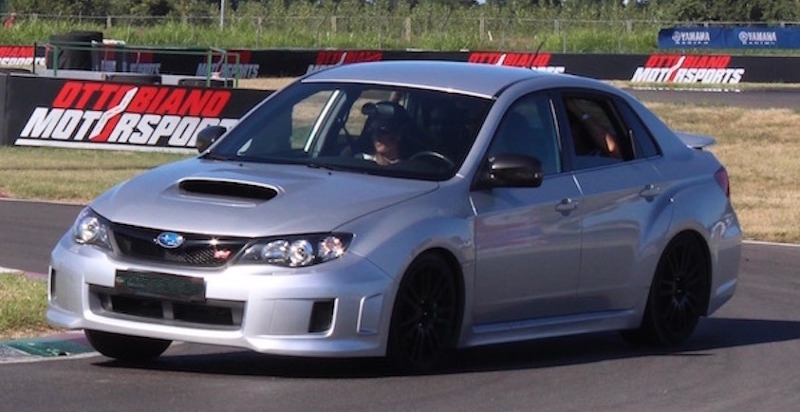 Guidare una Subaru in pista Venezia