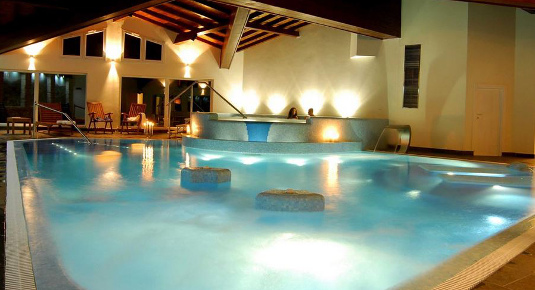 Hotel benessere Asiago piscina