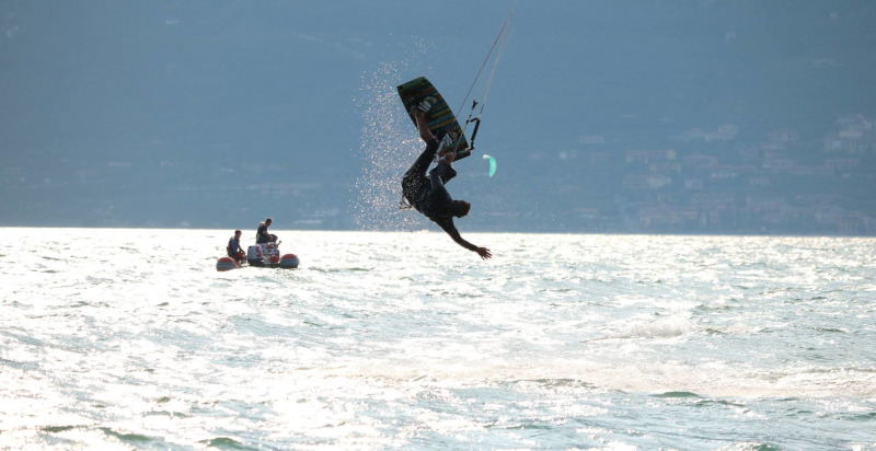 Lago di Garda kite surfing
