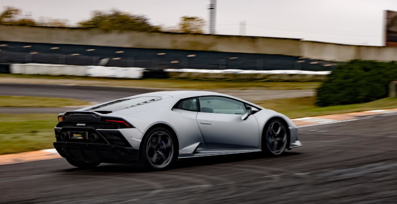 Lamborghini Huracan su pista