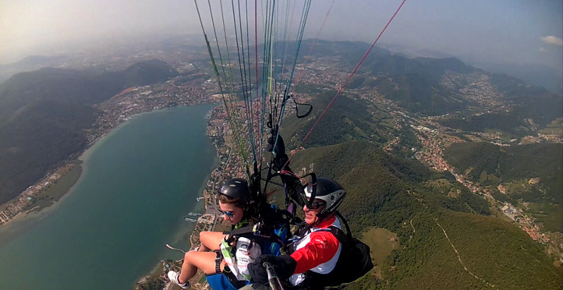 Parapendio biposto lago d'Iseo