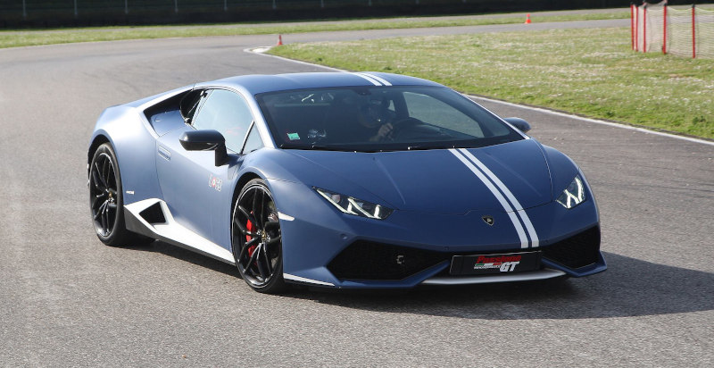 Passeggero a bordo di una Lamborghini Huracán al Circuito di Pomposa