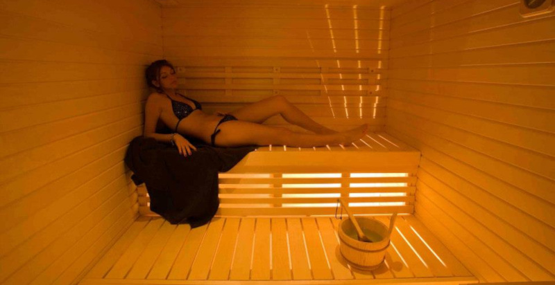 percorso-spa-di-coppia-rimini-sauna