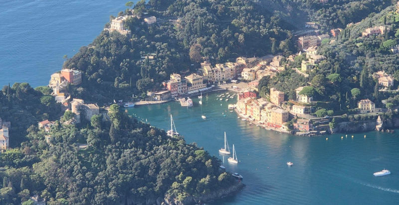 Pilota per un giorno durante un volo in aeroplano a Villanova d'Albenga