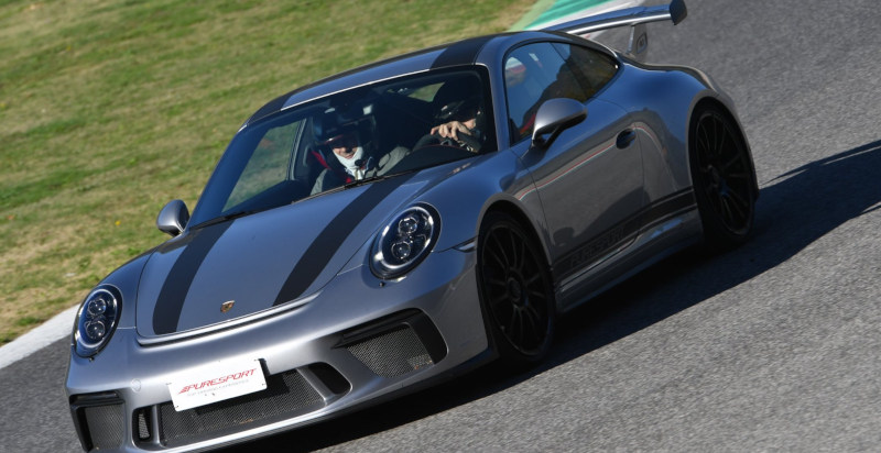 Guidare una Porsche in pista Roma Vallelunga