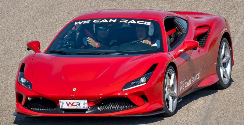 Prova di guida su Ferrari F8 Tributo Pista Muro Leccese