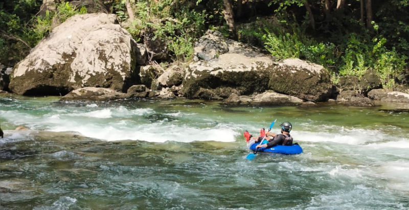 Attività di river tubing sul fiume Brembo