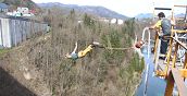 Salto bungee dalla diga di Klaus in Austria