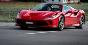esclusiva esperienza di guida in pista nei pressi di Venezia con la potente Ferrari F8 Tributo