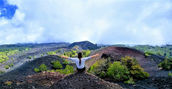 Trekking sull’Etna con vista panoramica sui crateri vulcanici