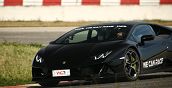 Una Lamborghini Huracàn EVO affronta una curva della pista di Limatola