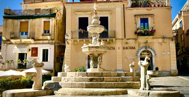 Street food tour Taormina